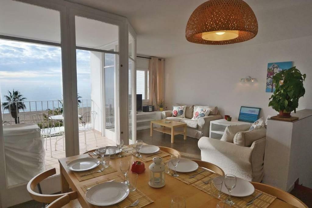 Апартаменти Duplex En Frente De La Playa Al Lado De Barcelona Канет-де-Мар Екстер'єр фото